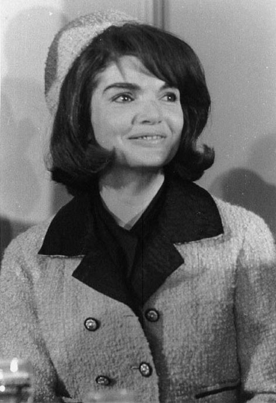 The Interesting History Behind Jackie Kennedy’s Infamous Pink Suit